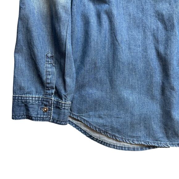 Chicos Rhinestone Collar Denim Chambray Button Up Shirt Long Sleeve Size 1 - Picture 7 of 11